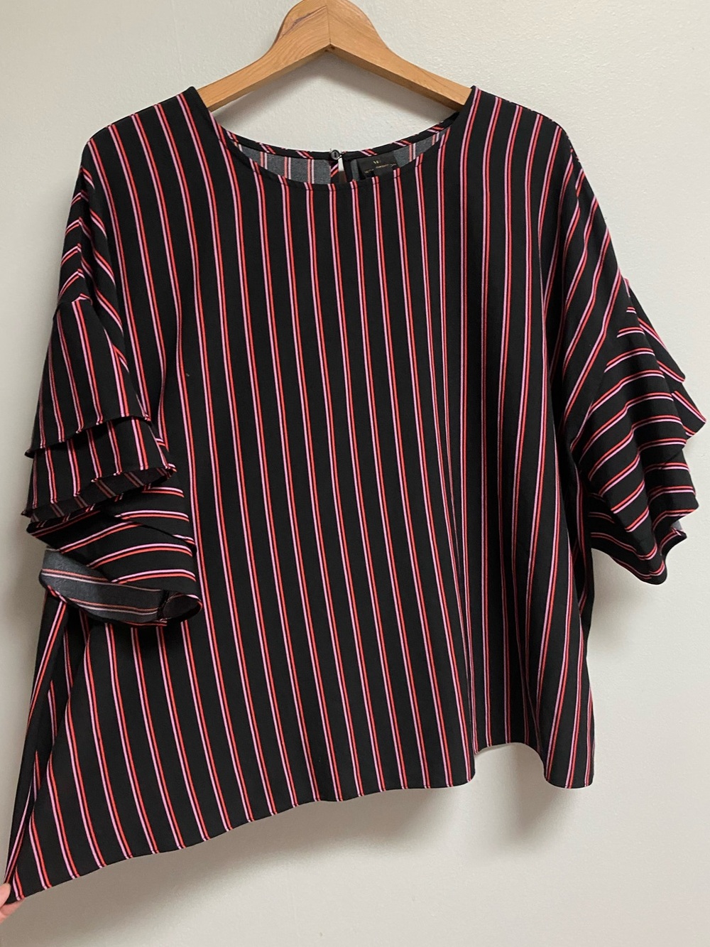 WORTHINGTON FLUTTER SLEEVE TOP - 2X - Picture 3 of 8